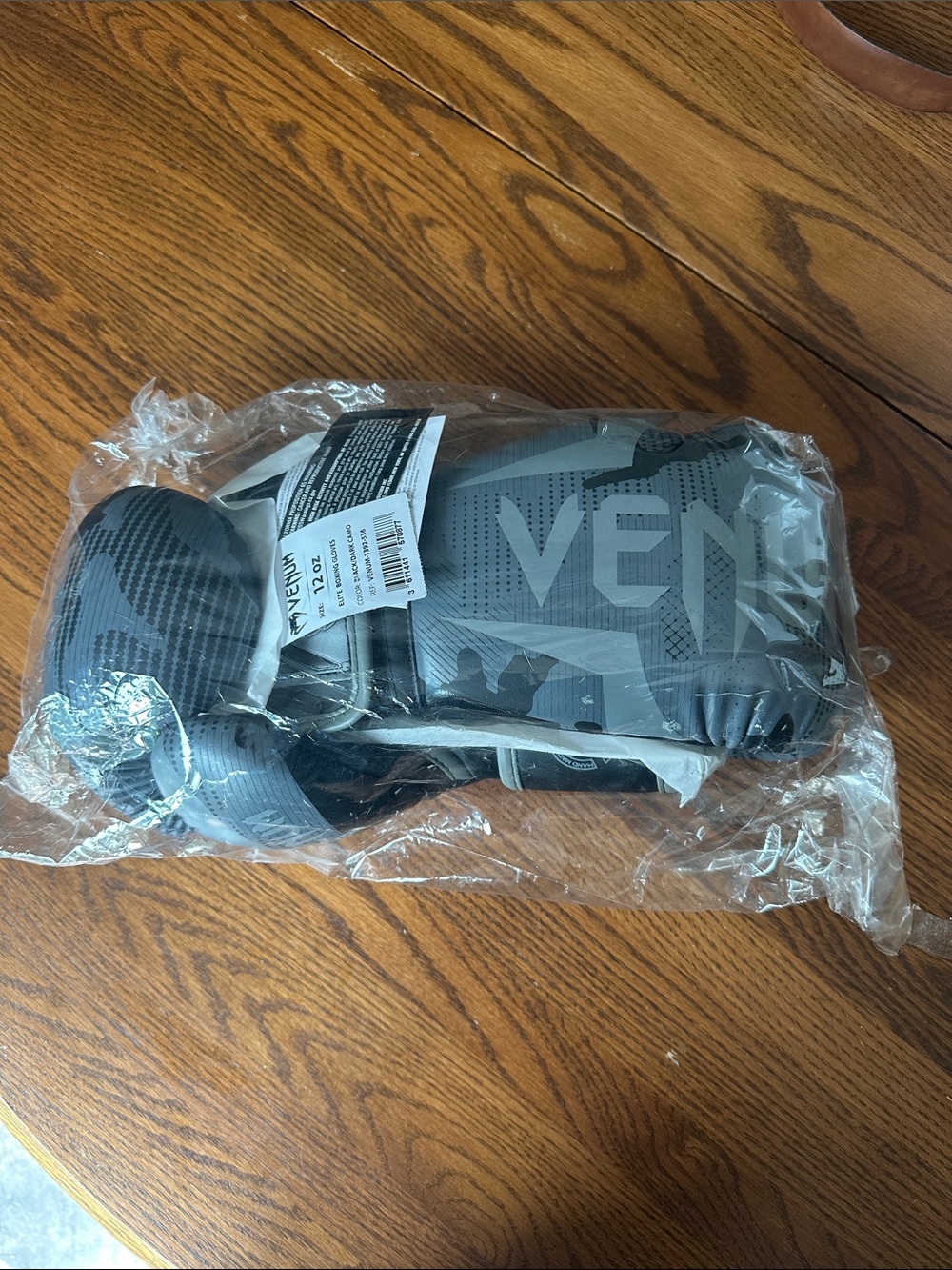 Venum Boxing Gloves 12oz New